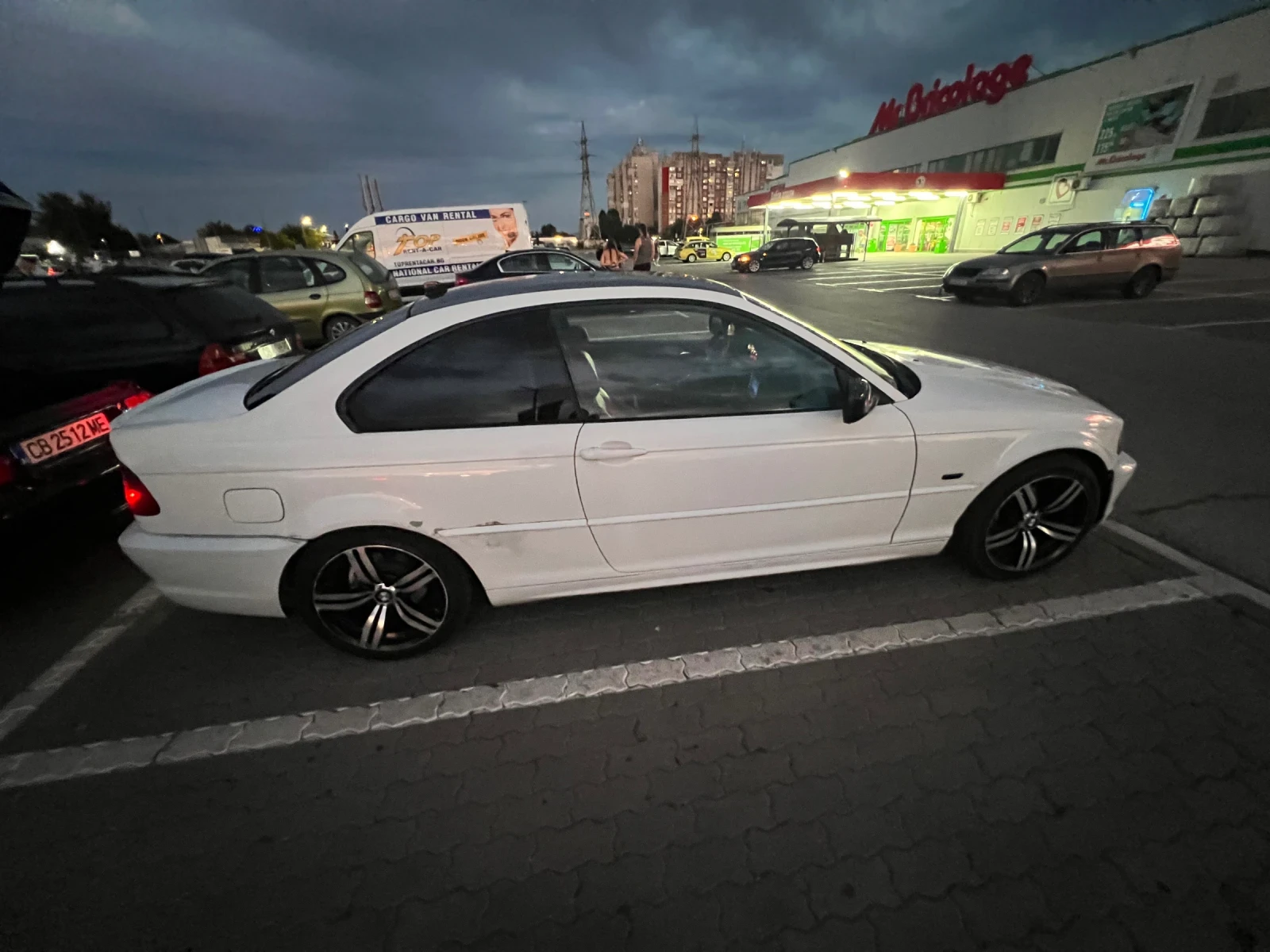 BMW 323  - изображение 6