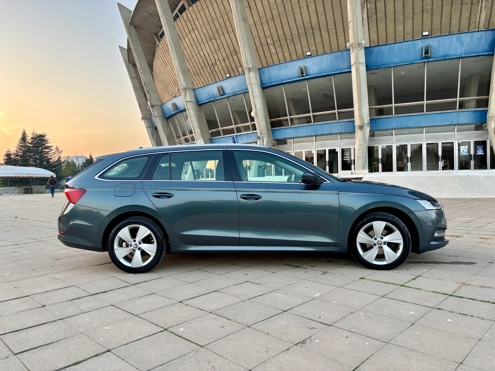 Skoda Octavia 2.0 TDI 150 7-DSG Digital Distronic CarPlay Camera | Mobile.bg   8