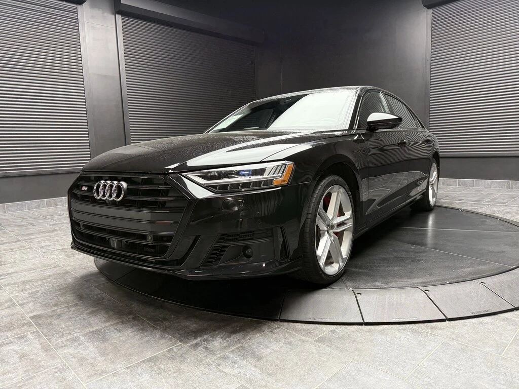 Audi S8 * LWB 4.0T QUATTRO 8SP TIPTRONIC * CARFAX * БЕЗ ПЪ - изображение 9