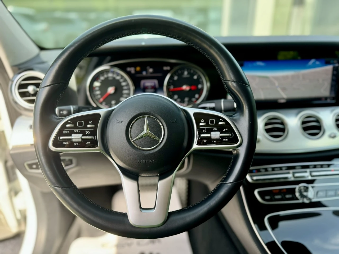 Mercedes-Benz E 220 d 4Matic ALLTERRAIN  - изображение 7