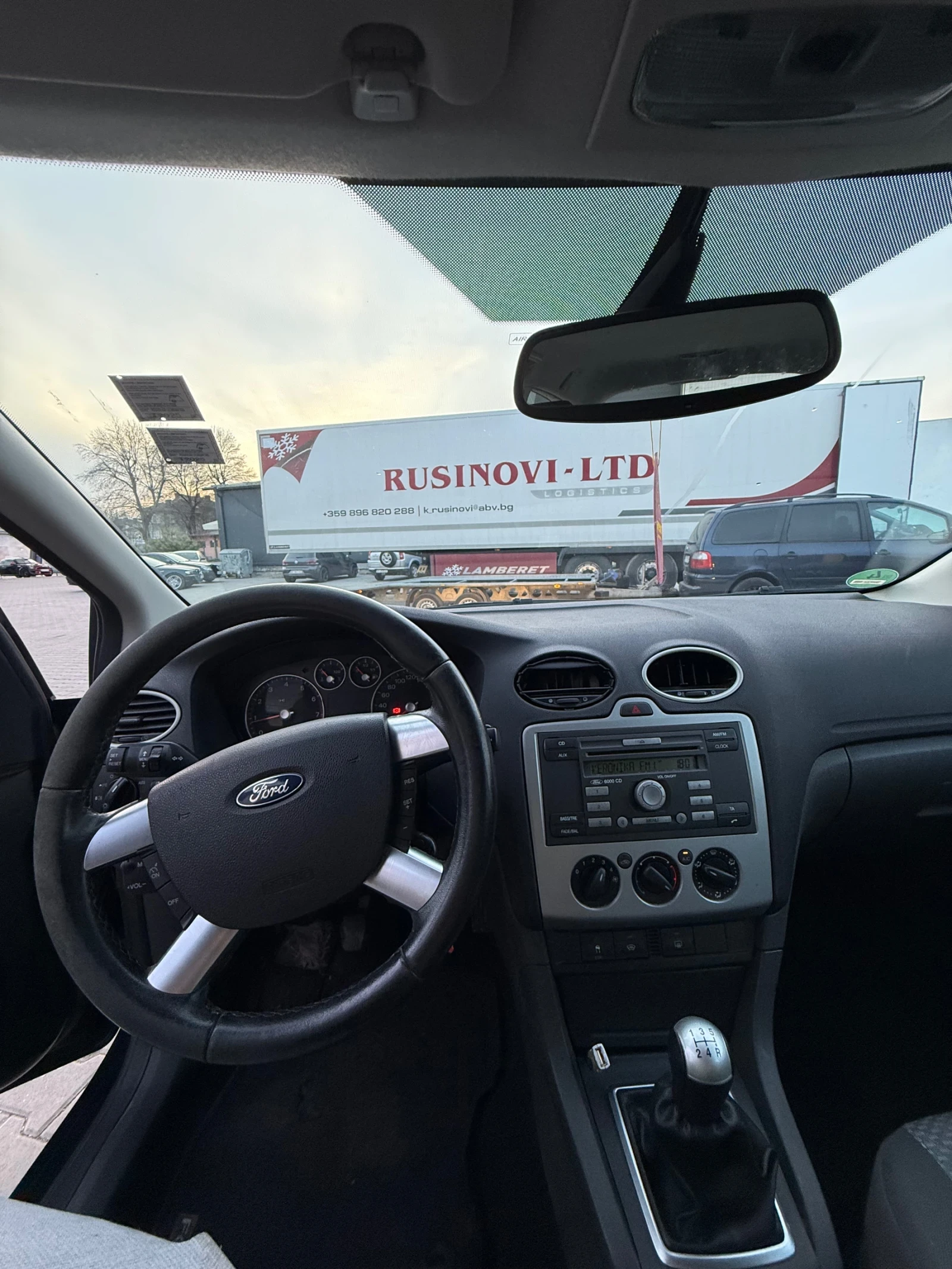 Ford Focus 1.6i 101k.c - изображение 8