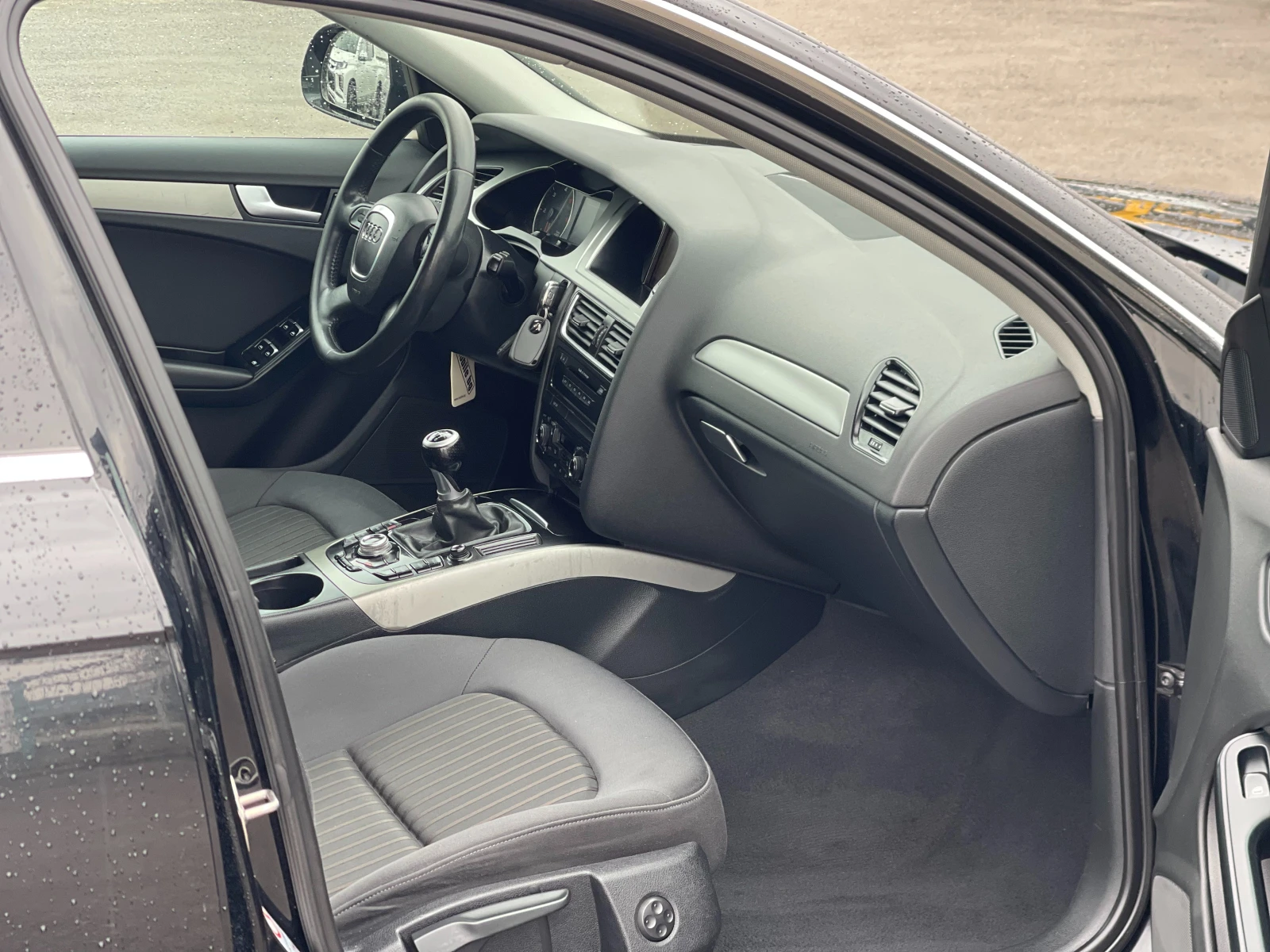 Audi A4 2.0TDi Ambition, снимка 11 - Автомобили и джипове - 53958399