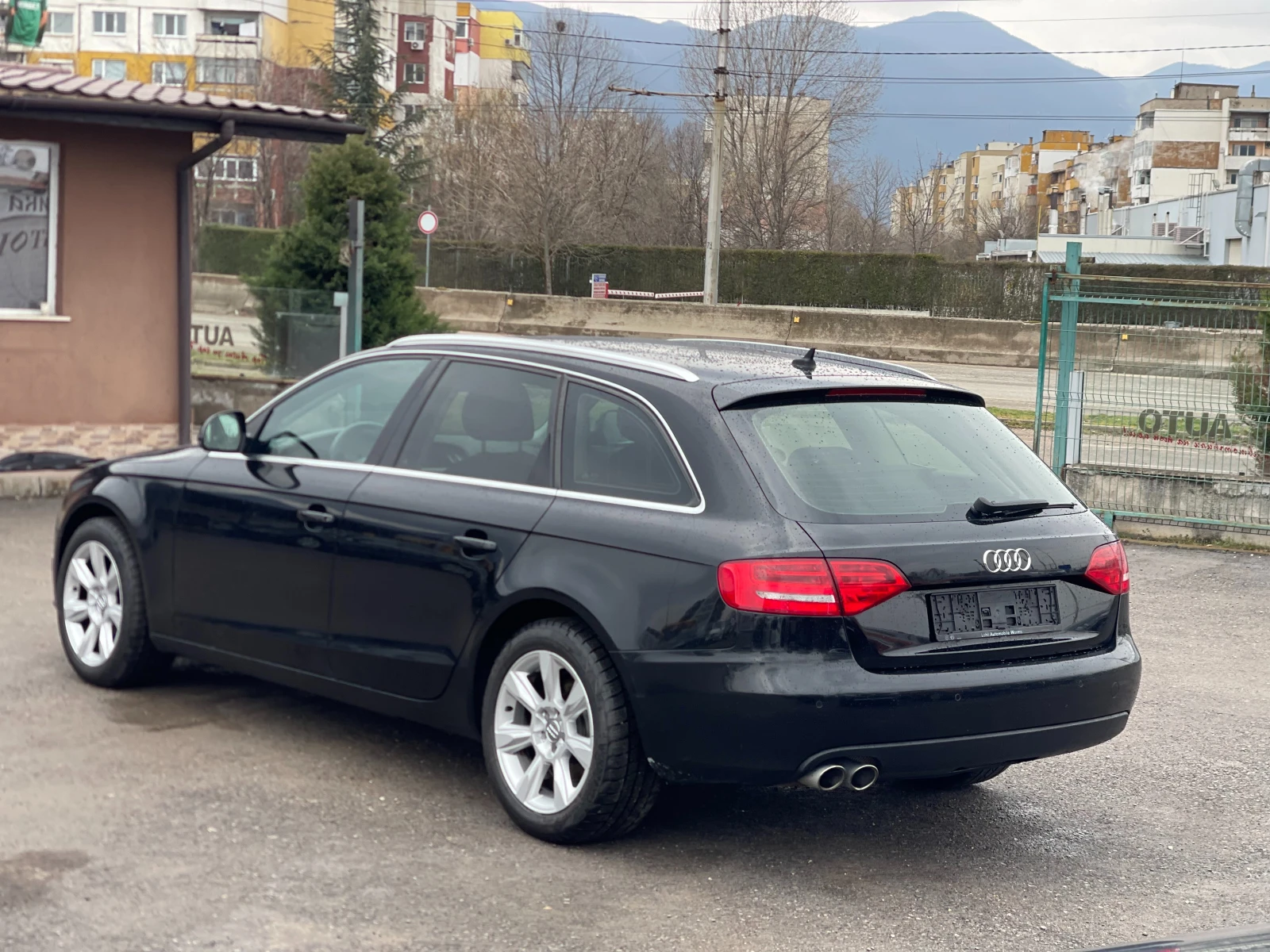 Audi A4 2.0TDi Ambition, снимка 3 - Автомобили и джипове - 53958399