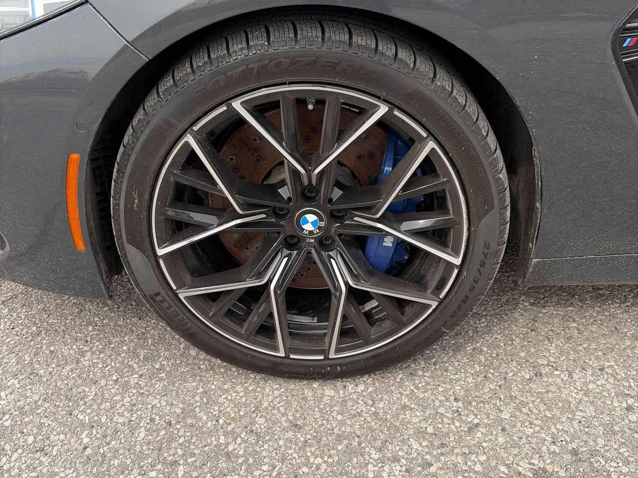 BMW M8 * GranCoupe* ДИСТРОНИК* HEAD UP* ОБДУХВАНЕ* 360КАМ, снимка 6 - Автомобили и джипове - 54034283