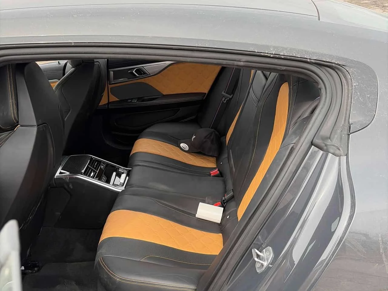 BMW M8 * GranCoupe* ДИСТРОНИК* HEAD UP* ОБДУХВАНЕ* 360КАМ, снимка 15 - Автомобили и джипове - 54034283