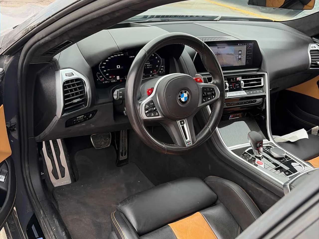 BMW M8 * GranCoupe* ДИСТРОНИК* HEAD UP* ОБДУХВАНЕ* 360КАМ, снимка 7 - Автомобили и джипове - 54034283