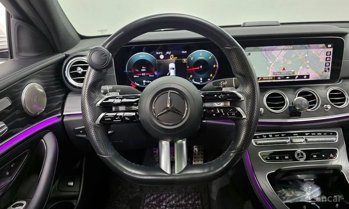 Mercedes-Benz E 220, снимка 13 - Автомобили и джипове - 54077474