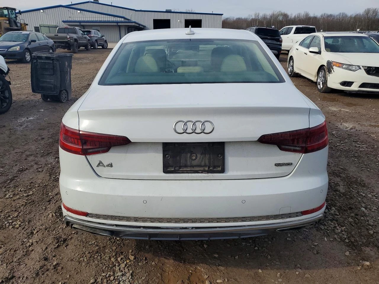 Audi A4 2.0l Premium Plus, снимка 6 - Автомобили и джипове - 54417325