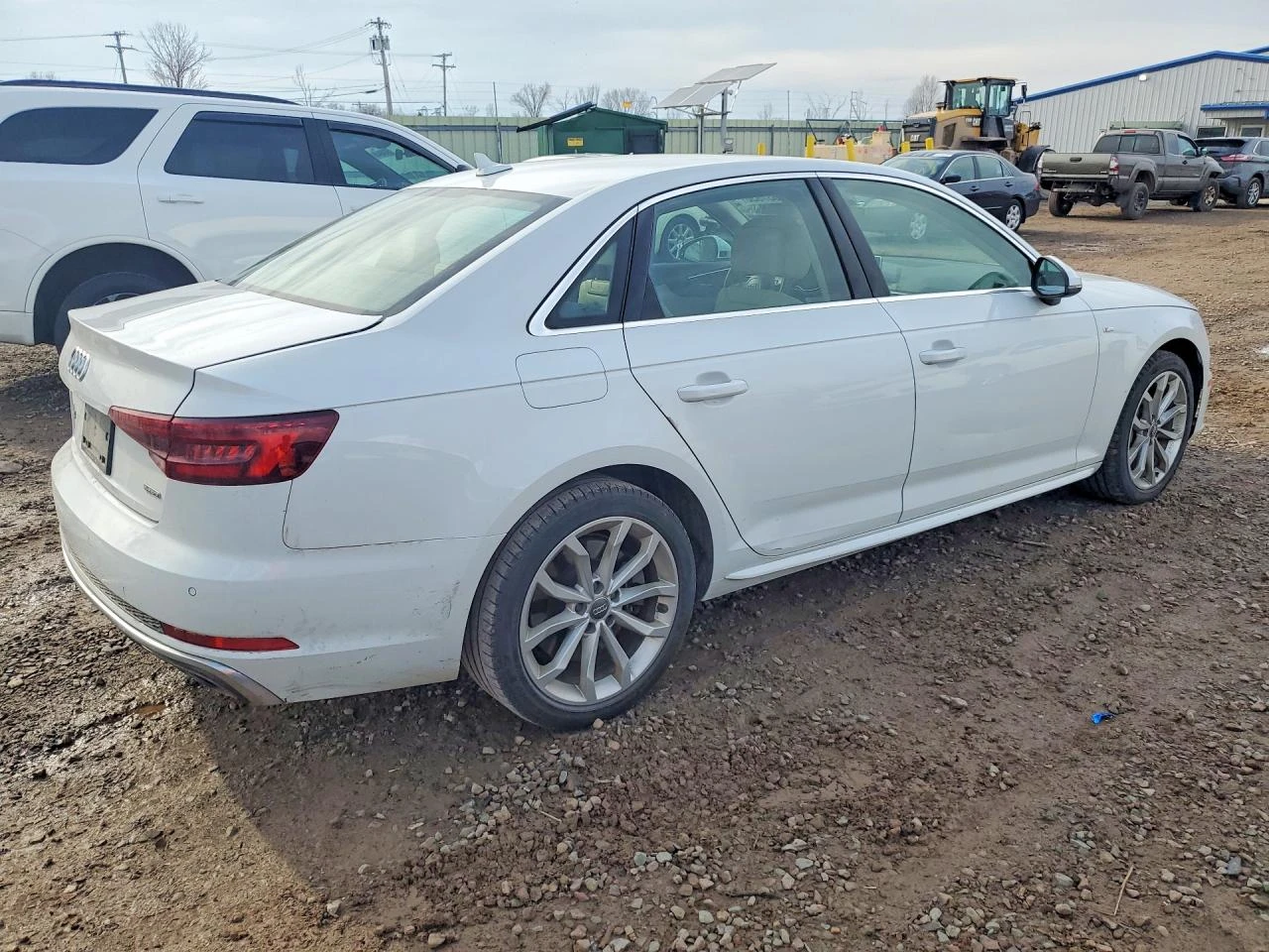 Audi A4 2.0l Premium Plus, снимка 3 - Автомобили и джипове - 54417325