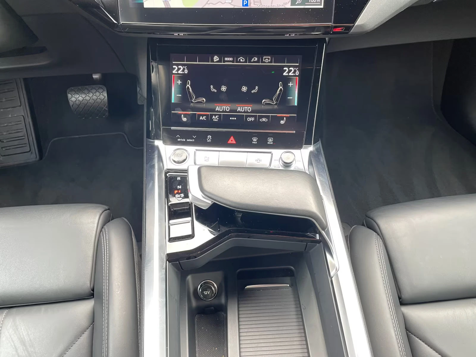 Audi E-Tron 55/SPORTBACK/408HP/S-LINE/QUATTRO/PANO/B&O/271q, снимка 10 - Автомобили и джипове - 54454996