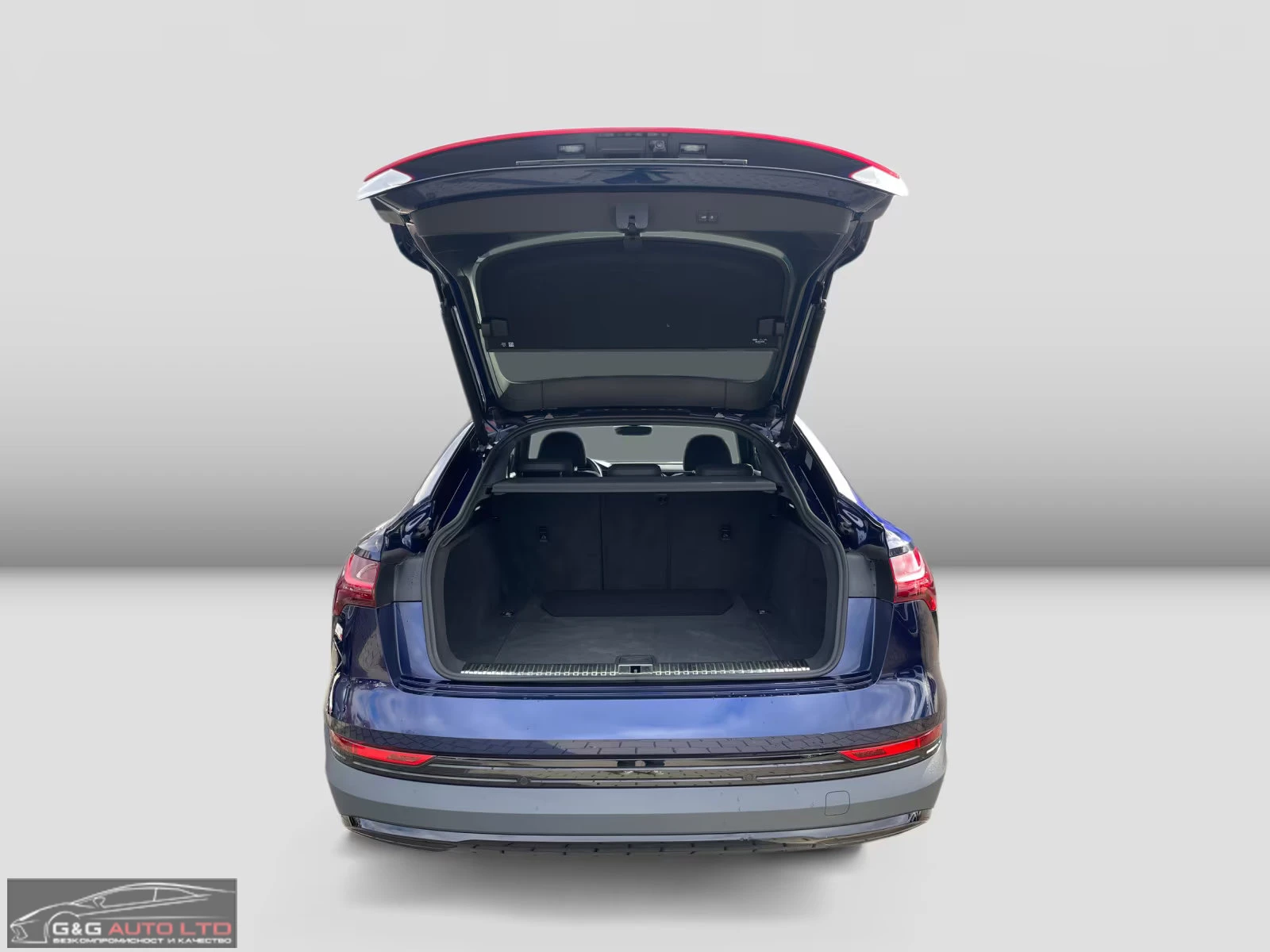Audi E-Tron 55/SPORTBACK/408HP/S-LINE/QUATTRO/PANO/B&O/271q, снимка 4 - Автомобили и джипове - 54454996