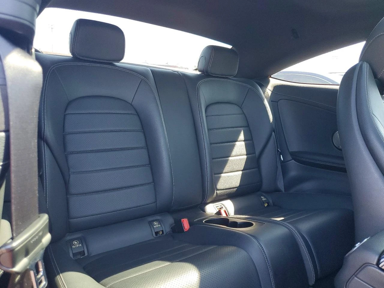 Mercedes-Benz C 300 4MATIC* BURMESTER* 360* KАМЕРИ* ПОДГРЕВ* , снимка 10 - Автомобили и джипове - 54594128