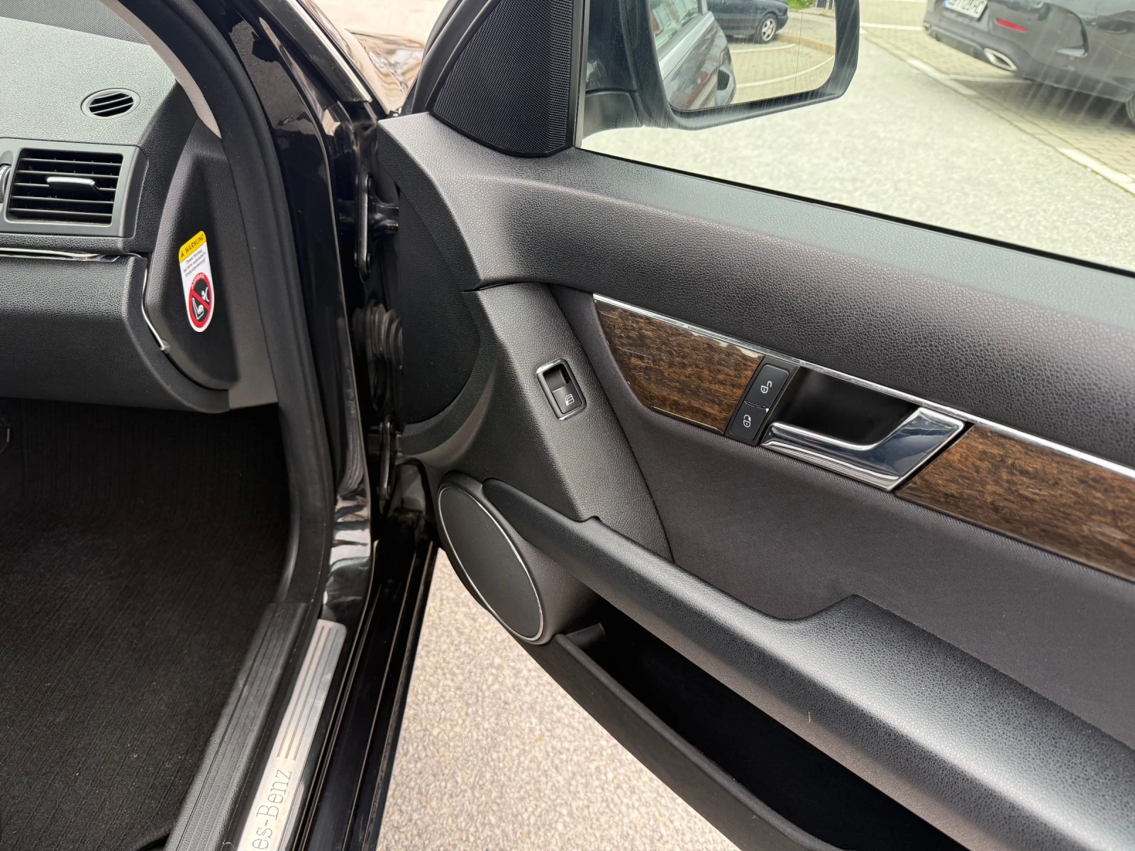 Mercedes-Benz C 220 Avantgarde* 646 Мотор* ГОТОВ ЛИЗИНГ, снимка 14 - Автомобили и джипове - 55023876