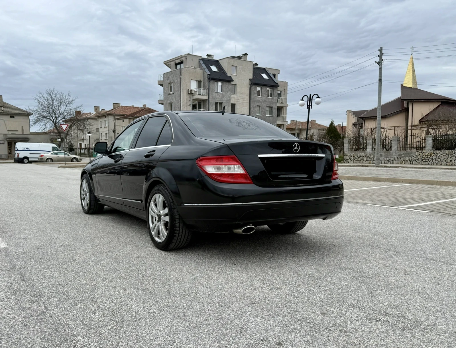 Mercedes-Benz C 220 Avantgarde* 646 Мотор* ГОТОВ ЛИЗИНГ, снимка 7 - Автомобили и джипове - 55023876