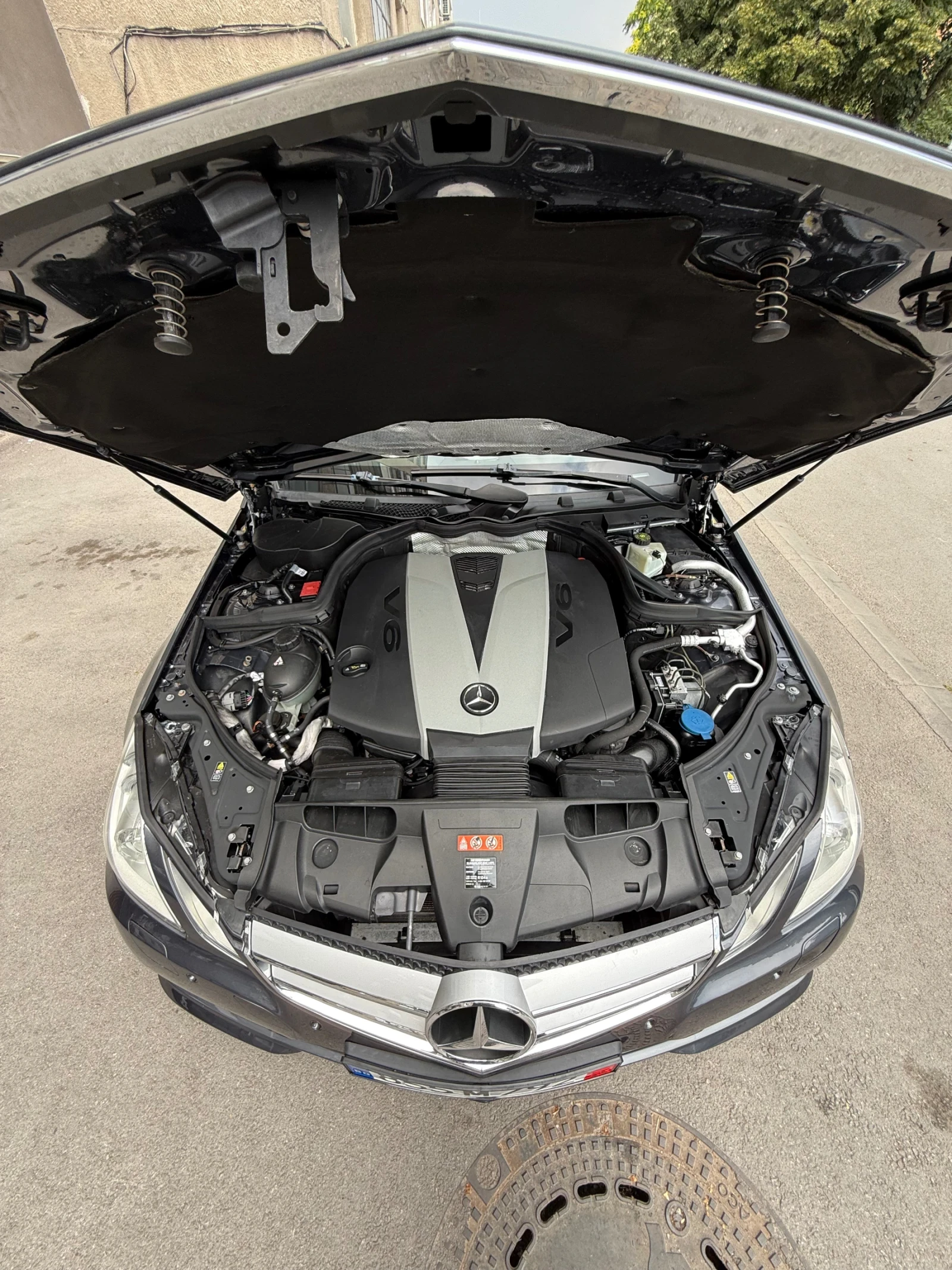 Mercedes-Benz E 350 Coupe AMG, снимка 16 - Автомобили и джипове - 55069537
