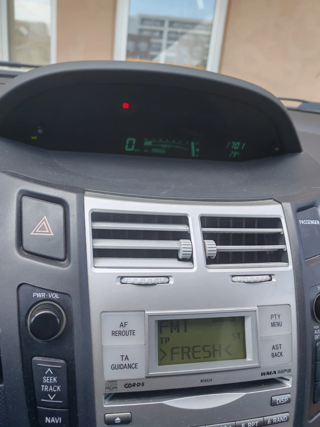 Toyota Yaris, снимка 5 - Автомобили и джипове - 55155742