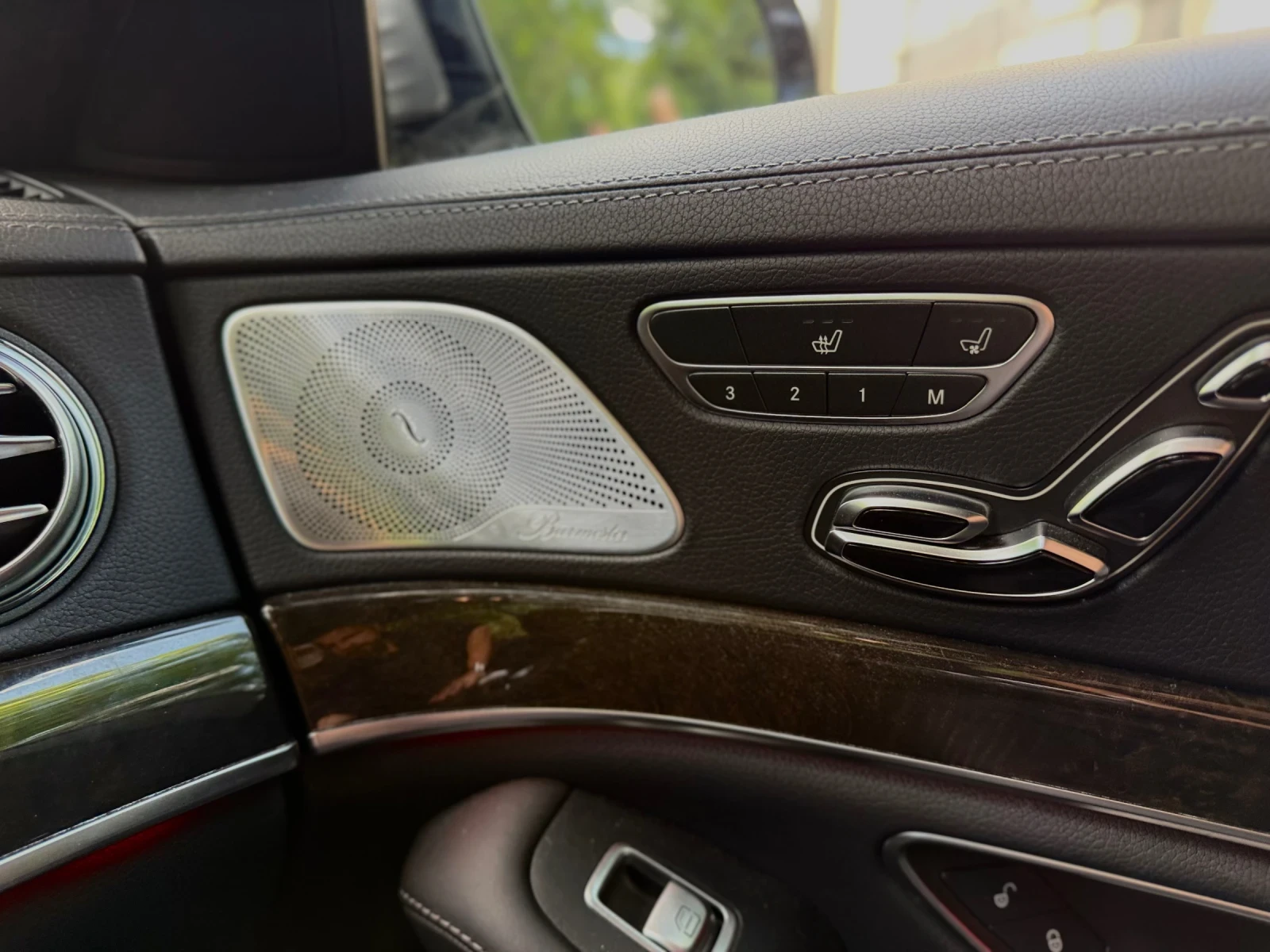 Mercedes-Benz S 500 AMG/BURMESTER/FULL/ЛИЗИНГ!, снимка 8 - Автомобили и джипове - 55283966