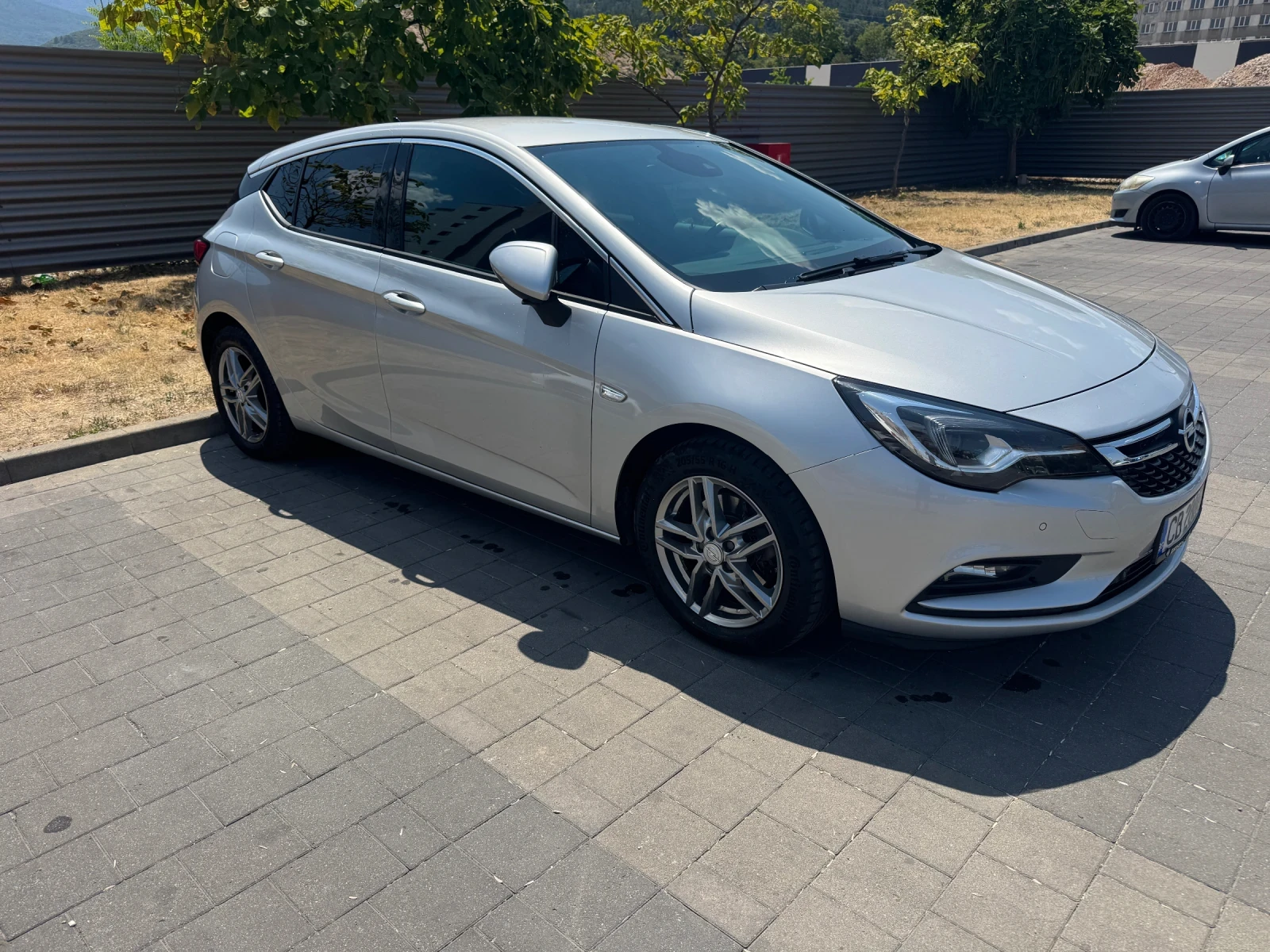 Opel Astra Astra 1.6 CDTI Innovation, снимка 4 - Автомобили и джипове - 56149734