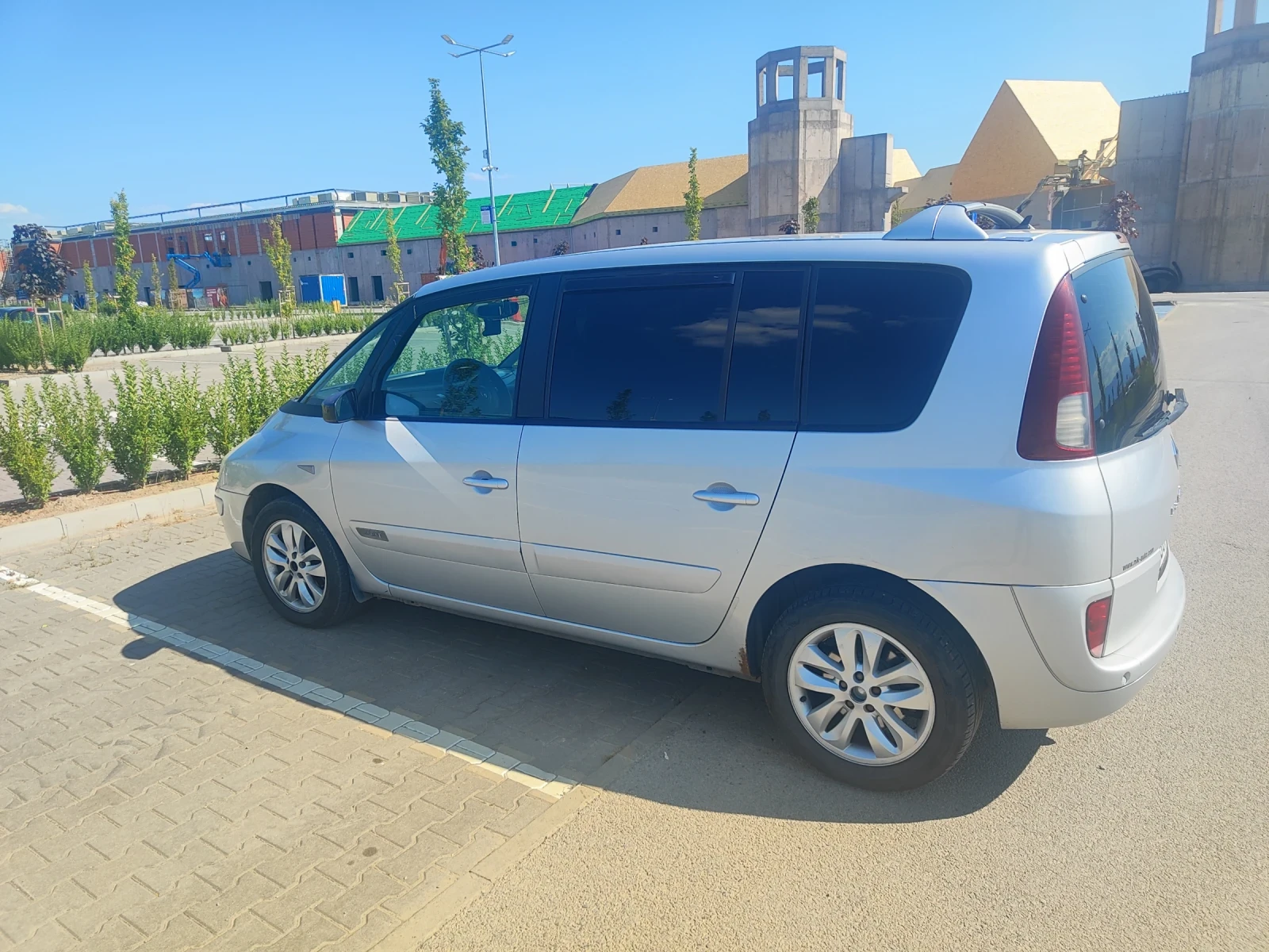 Renault Espace 2.0T, снимка 4 - Автомобили и джипове - 56226317