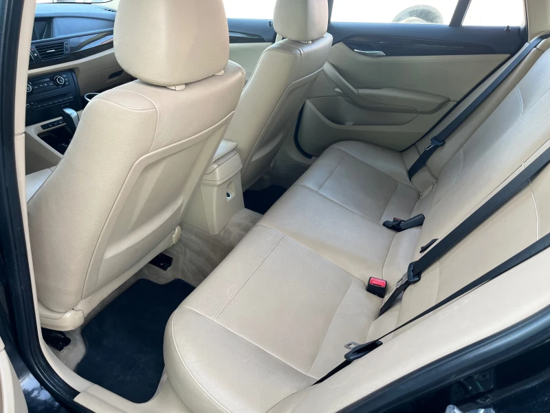 BMW X1 2.3 x drive automat, снимка 16 - Автомобили и джипове - 49475222