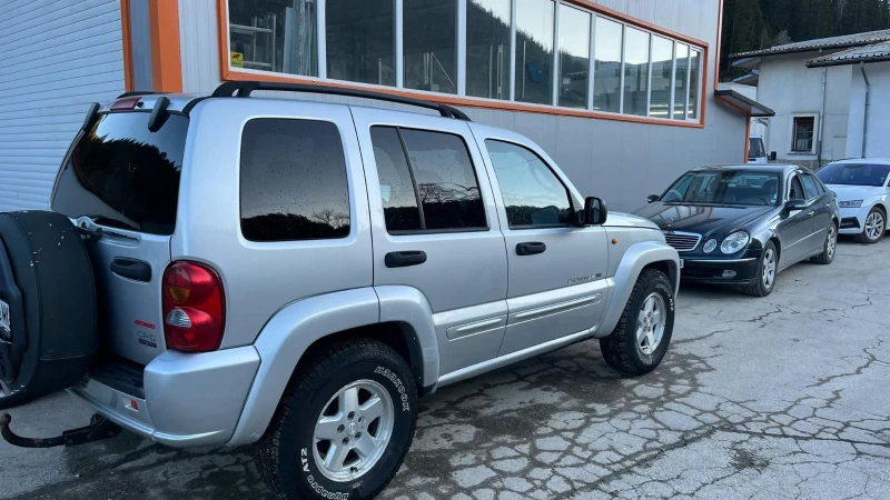 Jeep Cherokee Лимити, снимка 3 - Автомобили и джипове - 49493186