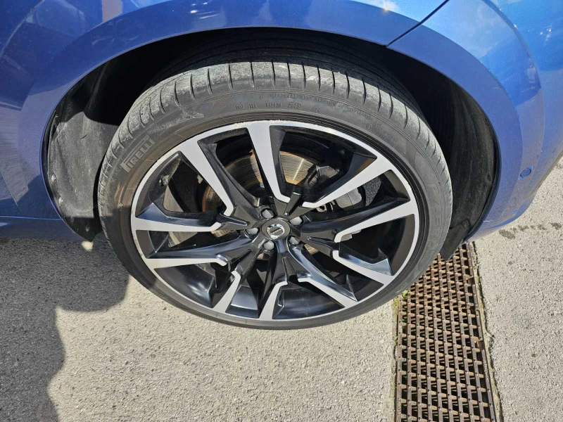 Volvo XC60 2.0 T8 AWD (320 к.с.) авт, снимка 16 - Автомобили и джипове - 51189985