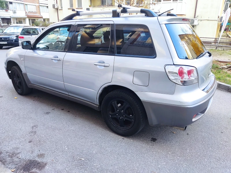 Mitsubishi Outlander 2.0 Бензин/ГАЗ, снимка 3 - Автомобили и джипове - 52676062