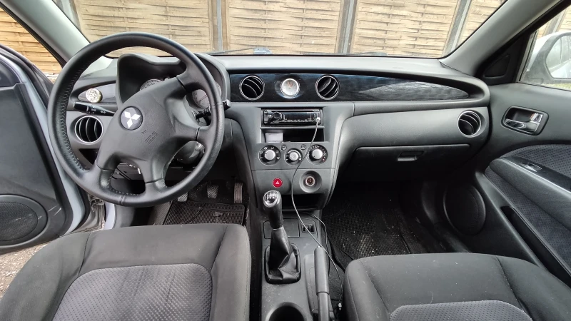 Mitsubishi Outlander 2.0 Бензин/ГАЗ, снимка 8 - Автомобили и джипове - 52676062