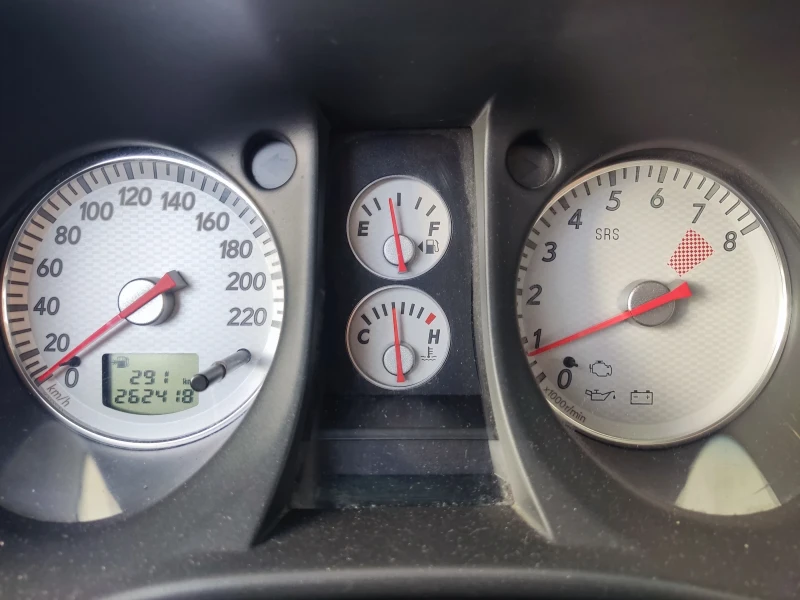 Mitsubishi Outlander 2.0 Бензин/ГАЗ, снимка 13 - Автомобили и джипове - 52676062