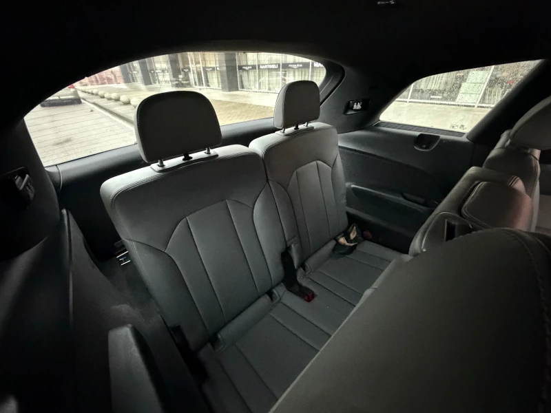 Audi Q7 Sline* Plus* 3.0TDI* 7места* УНИКАТ, снимка 10 - Автомобили и джипове - 52583632