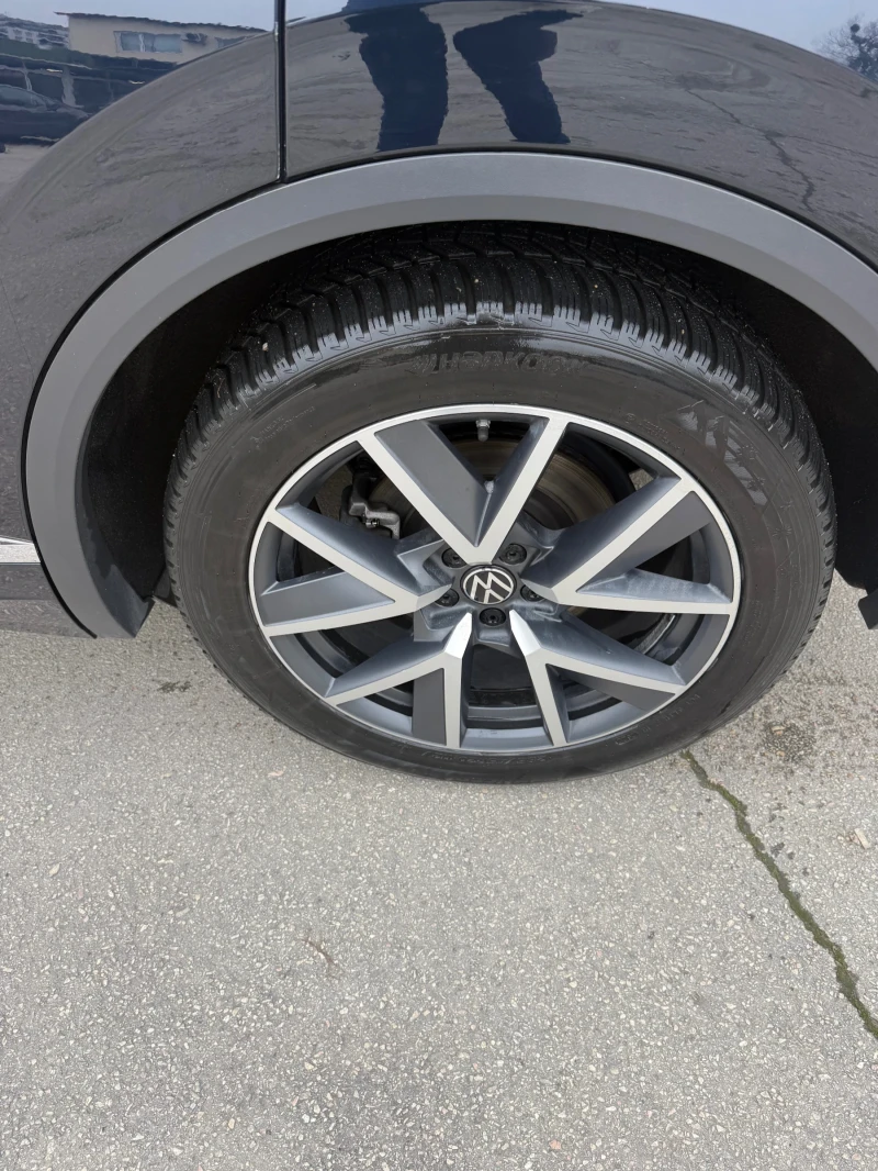 VW Touareg, снимка 5 - Автомобили и джипове - 52883316