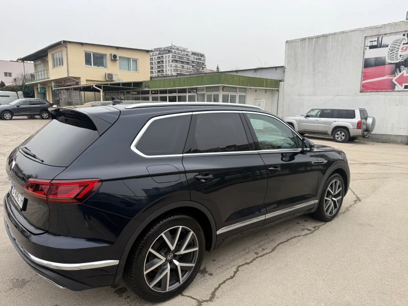 VW Touareg, снимка 4 - Автомобили и джипове - 52883316