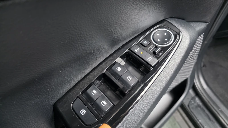 Kia Seltos 2.0 2WD SIGNATURE autogeorge.com, снимка 11 - Автомобили и джипове - 53243822