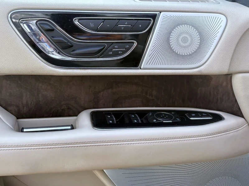 Lincoln Navigator RESERVE/1 СОБСТВЕНИК/360 ЕВРО НА МЕСЕЦ, снимка 9 - Автомобили и джипове - 53595733