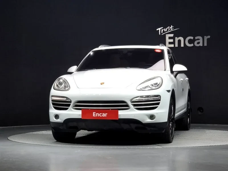 Porsche Cayenne 3.0 DIESEL PLATINUM EDITION, снимка 3 - Автомобили и джипове - 54911704