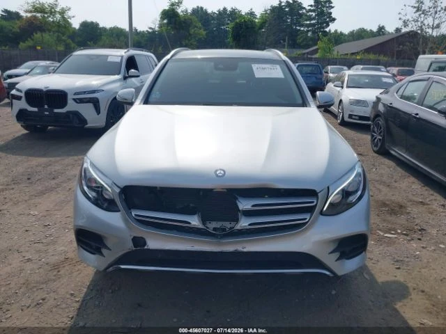 Mercedes-Benz GLC 300 AMG* 4MATIC* PANO* ПОДГРЕВ* 360* BURMESTER* КОЖА* , снимка 11 - Автомобили и джипове - 55452321