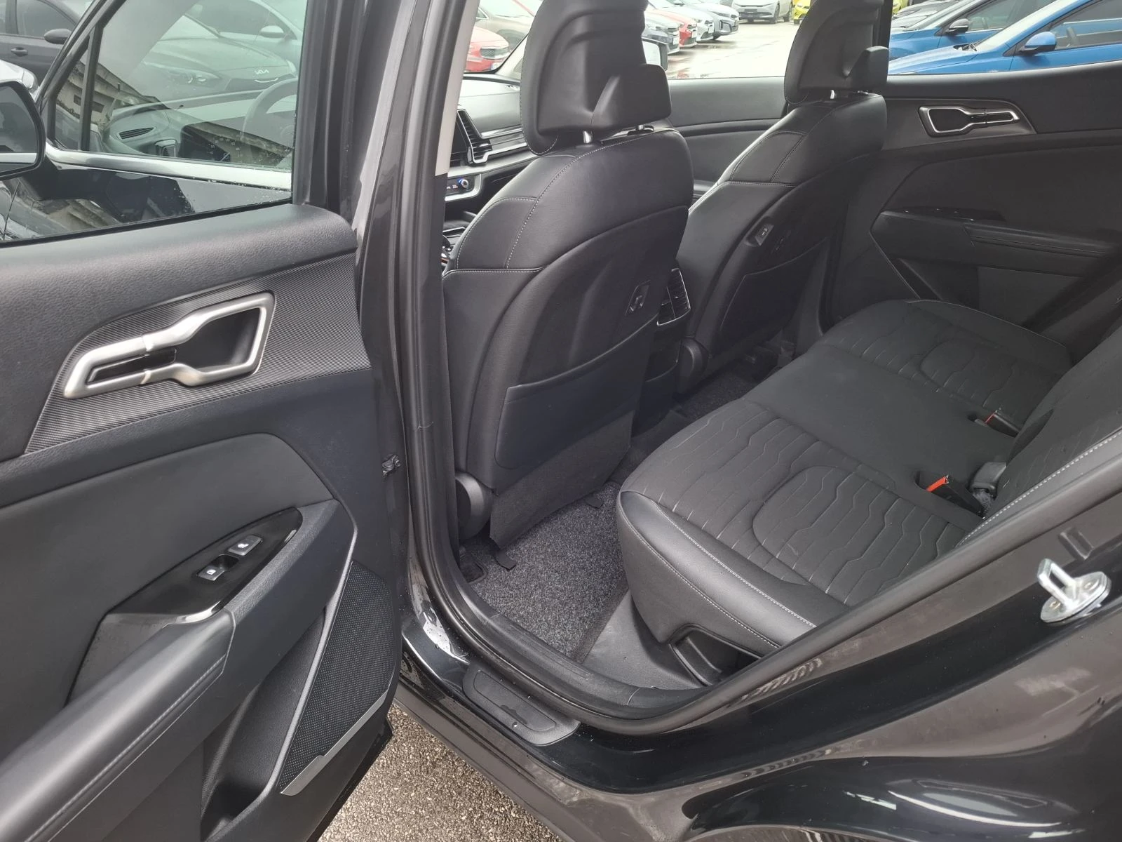 Kia Sportage 1.6 crdi EX ГАРАНЦИЯ - изображение 7