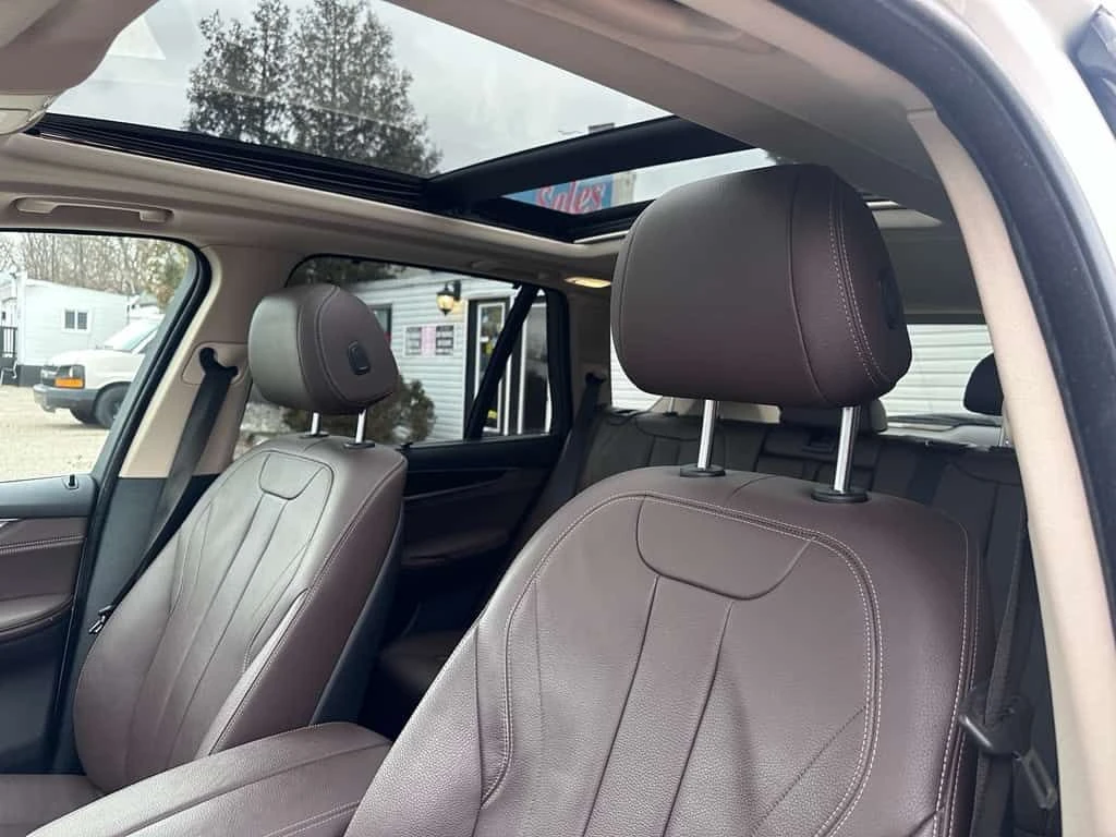 BMW X5 * XDrive35d Sports Activity Vehicle * CARFAX * ЦЕН, снимка 16 - Автомобили и джипове - 53759943