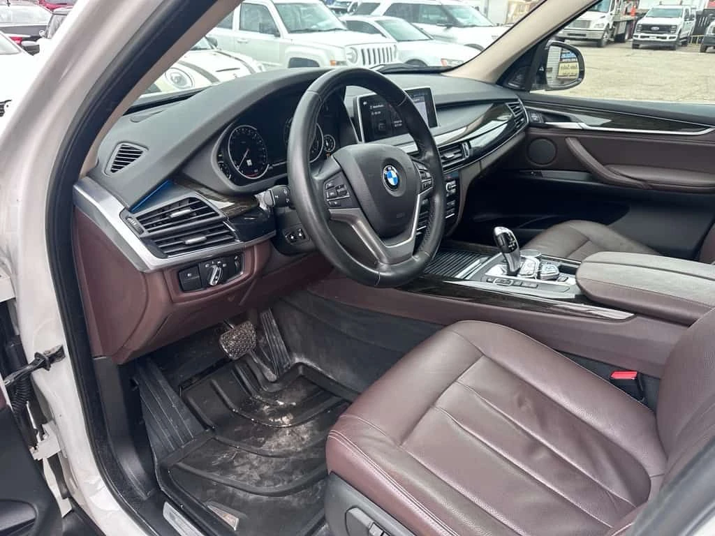 BMW X5 * XDrive35d Sports Activity Vehicle * CARFAX * ЦЕН, снимка 14 - Автомобили и джипове - 53759943