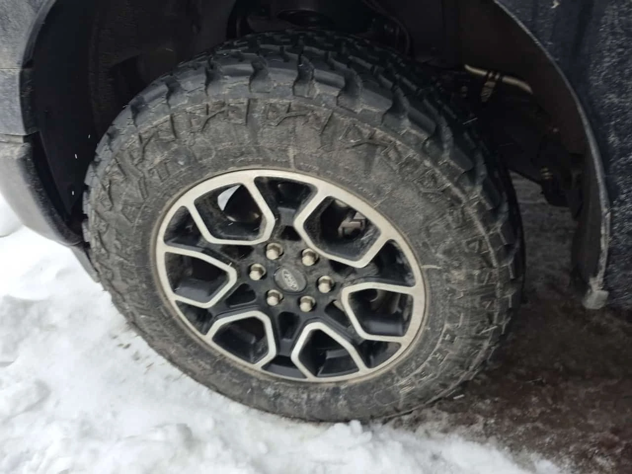 Ford F150 XLT CREW CAB SHORT BED  * CARFAX * , снимка 5 - Автомобили и джипове - 53826827