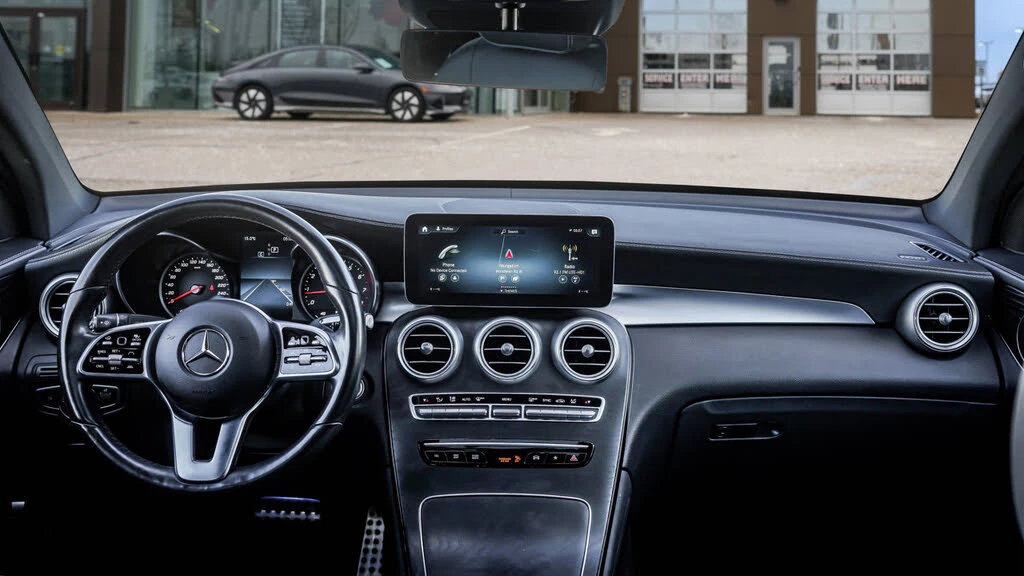 Mercedes-Benz GLC 300 ПАМЕТ* 360 КАМЕРА* ПАНОРАМА, снимка 7 - Автомобили и джипове - 53838205