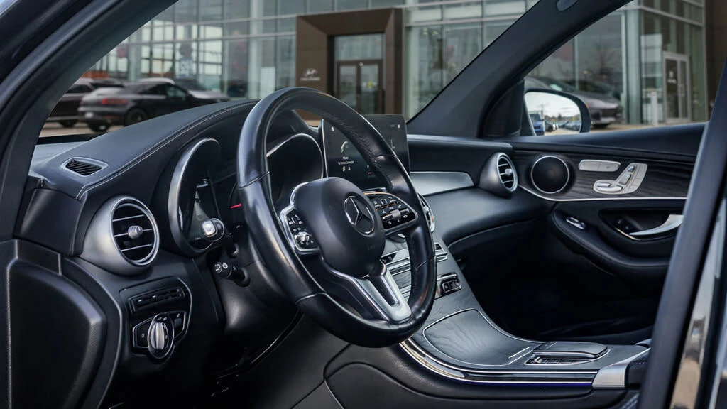 Mercedes-Benz GLC 300 ПАМЕТ* 360 КАМЕРА* ПАНОРАМА, снимка 9 - Автомобили и джипове - 53838205