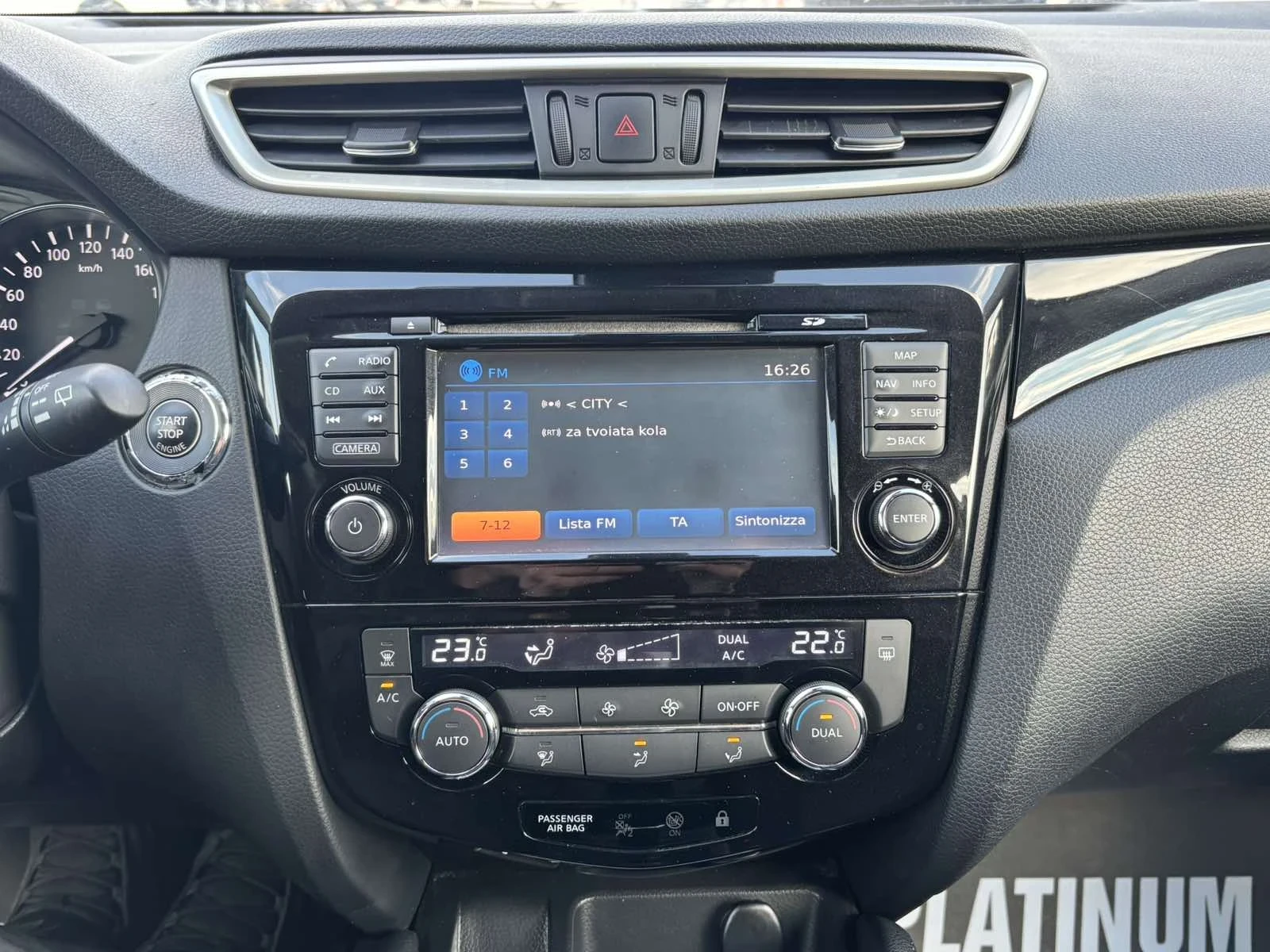 Nissan Qashqai 1.5DCI/PANORAMA/KAMERA/LED, снимка 9 - Автомобили и джипове - 54168897