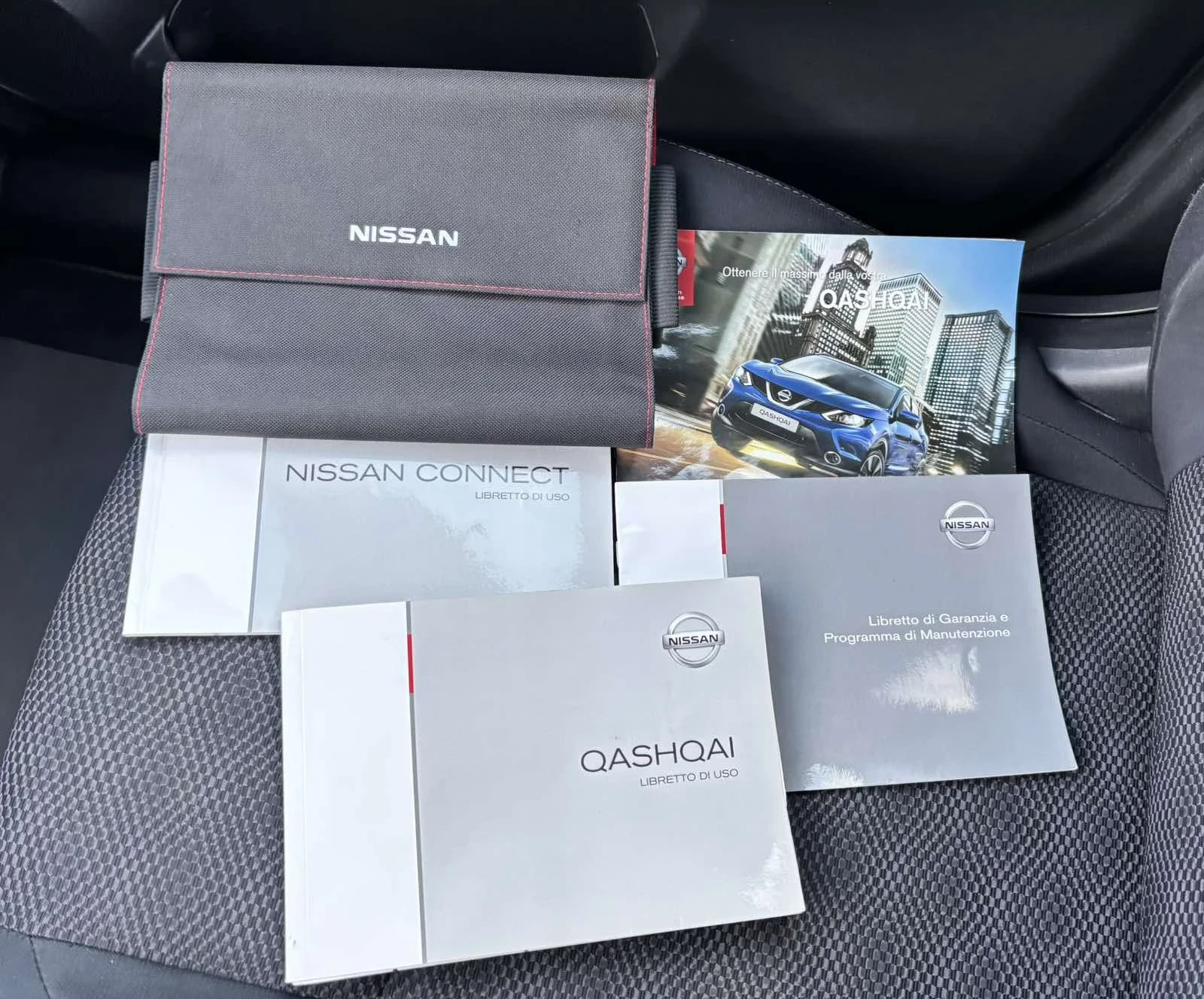 Nissan Qashqai 1.5DCI/PANORAMA/KAMERA/LED, снимка 7 - Автомобили и джипове - 54168897