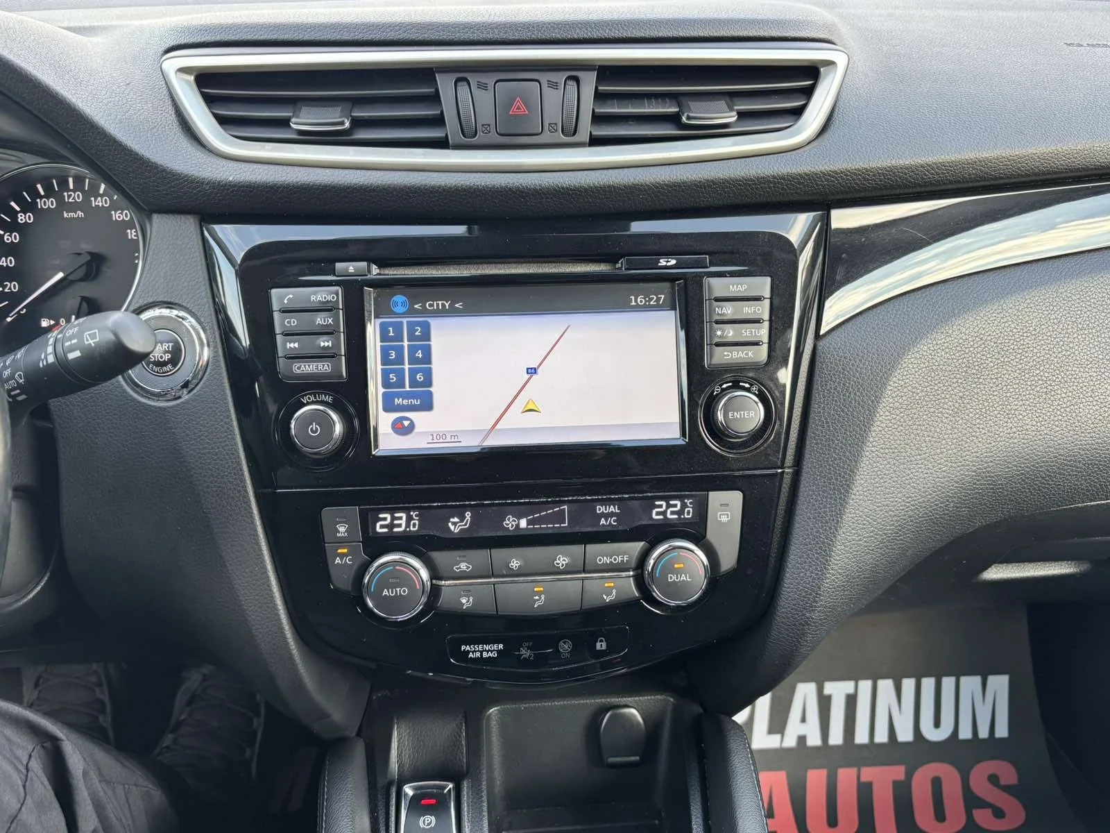 Nissan Qashqai 1.5DCI/PANORAMA/KAMERA/LED, снимка 15 - Автомобили и джипове - 54168897