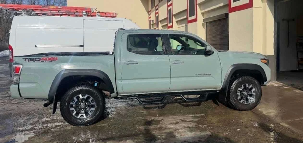 Toyota Tacoma * 4x4 Double Cab SB * CARFAX * БЕЗ ИНЦИДЕНТИ, снимка 12 - Автомобили и джипове - 54486090