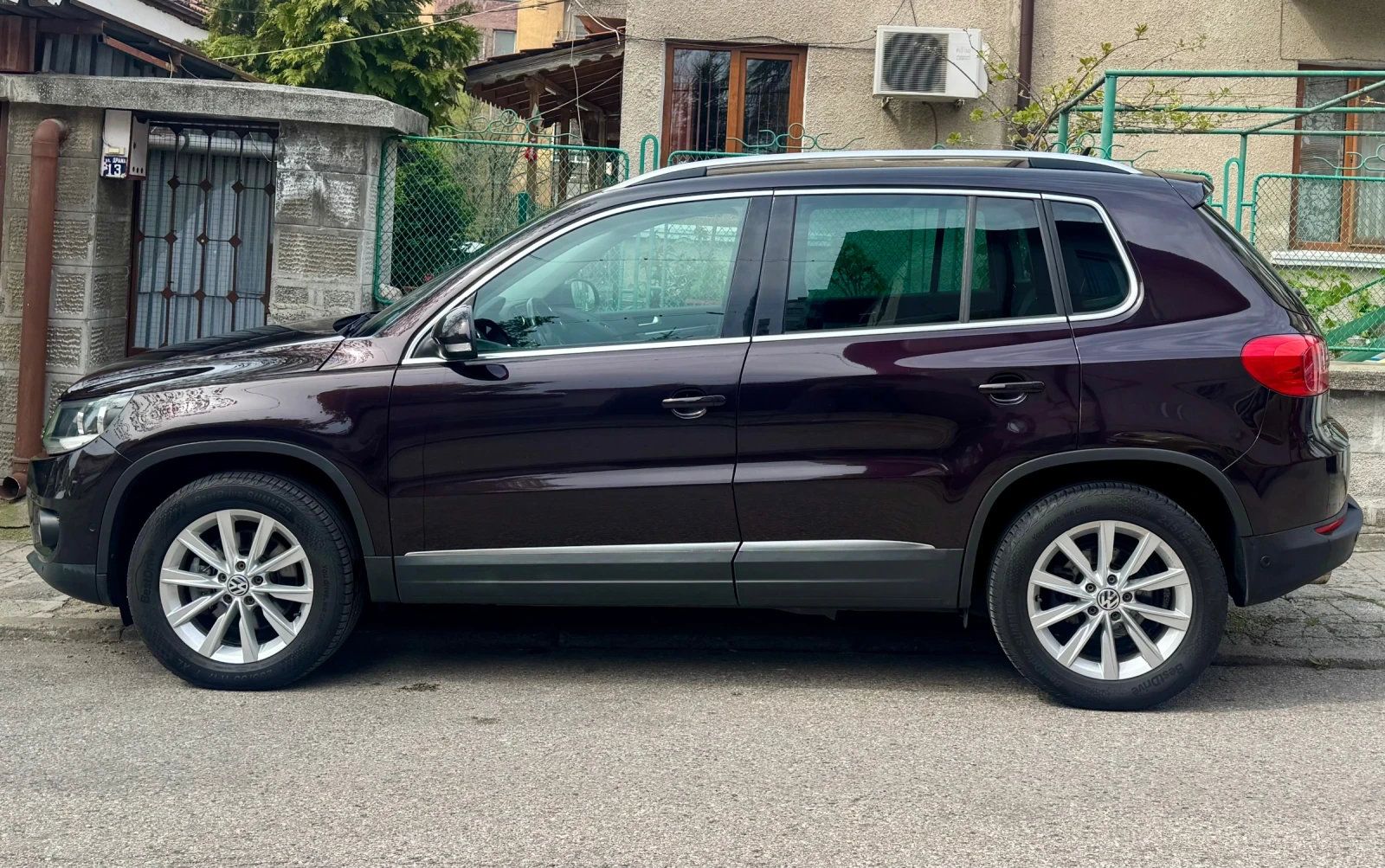 VW Tiguan 2.0TDI 110ps, снимка 3 - Автомобили и джипове - 54836752