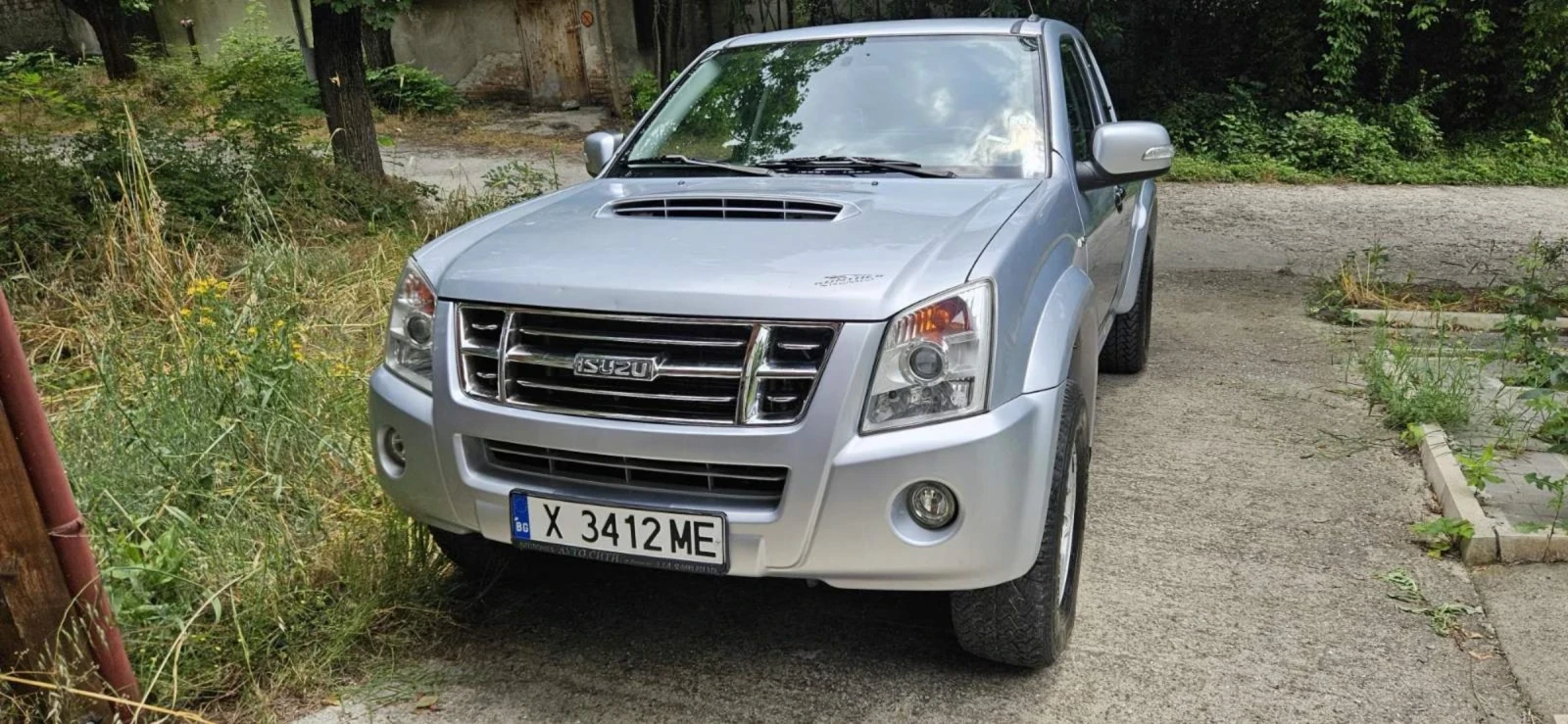 Isuzu D-max