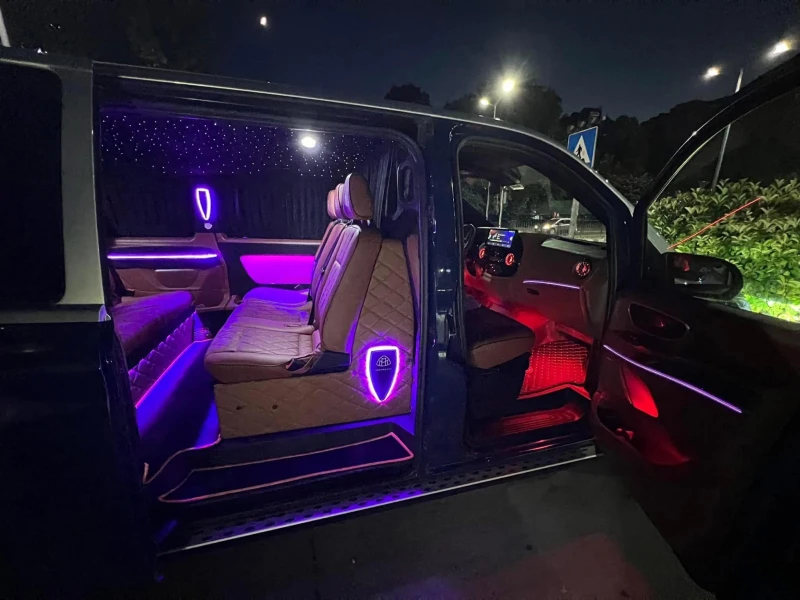 Mercedes-Benz V 220 MAYBACH VS680/LED/8+ 1/NAVI/XENON/UNIKAT, снимка 17 - Бусове и автобуси - 46396541