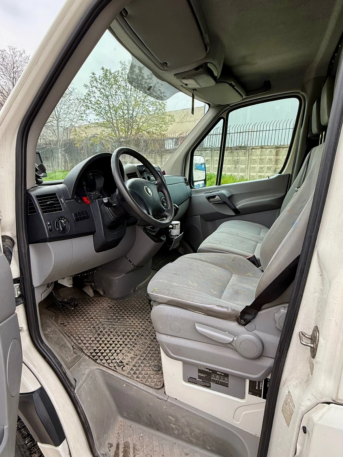 VW Crafter, снимка 4 - Бусове и автобуси - 54319522